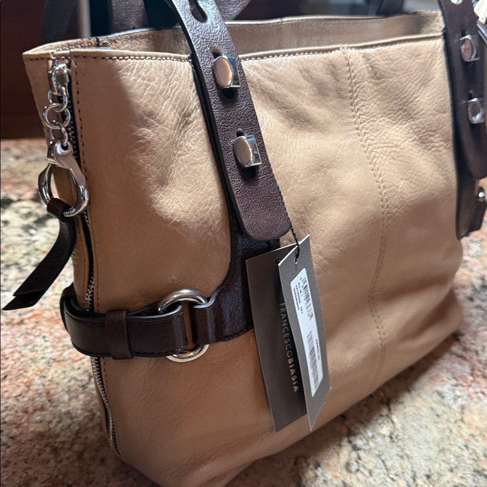 Francesco Biasia Beige Leather Shoulder Bag with Dark Brown Straps - Picture 12 of 16
